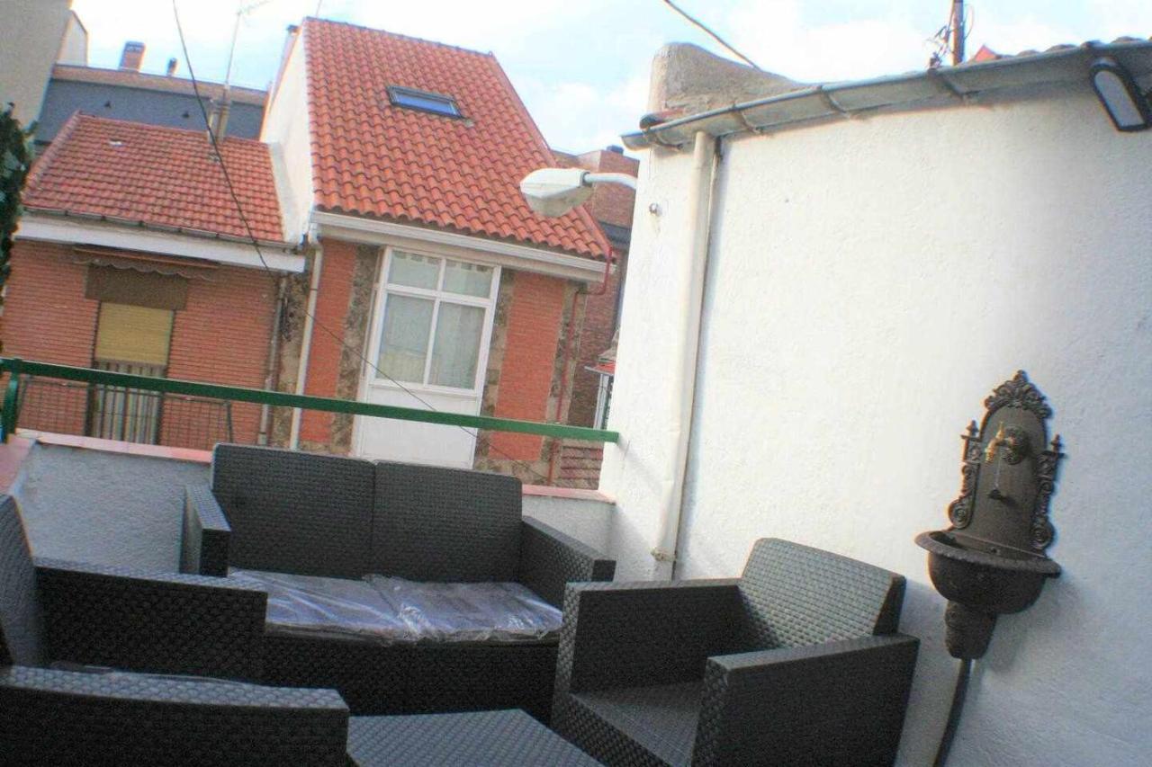 Apartamento con terraza céntrico moderno Nuevo Madrid Exterior foto