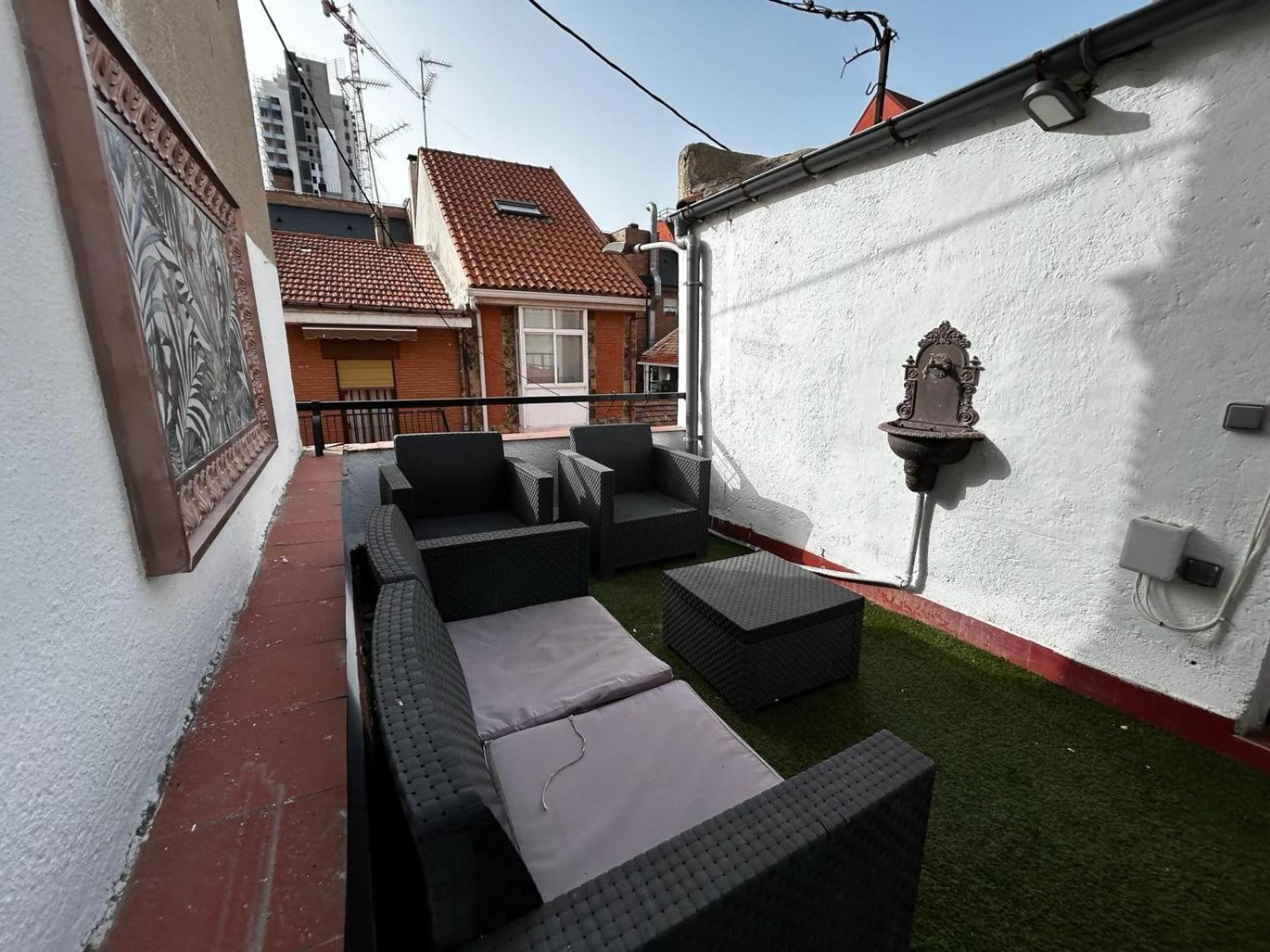 Apartamento Apartamento con terraza céntrico moderno Nuevo Madrid Exterior foto